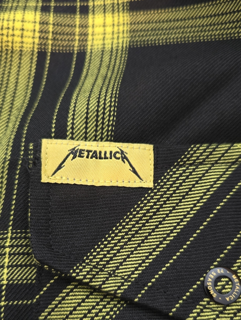 Dixxon Men's Metallica 72 Seasons Flannel - Picture 5 of 6